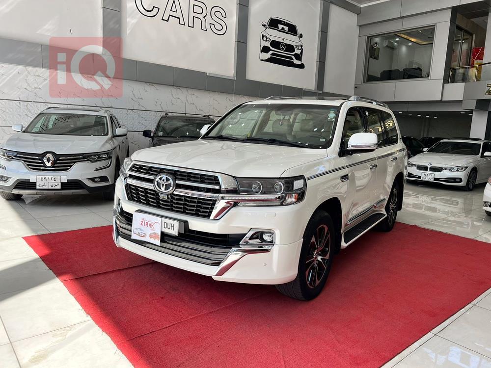 تويوتا لاندكروزر